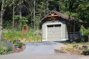 country-craftsman-outbuilding-2